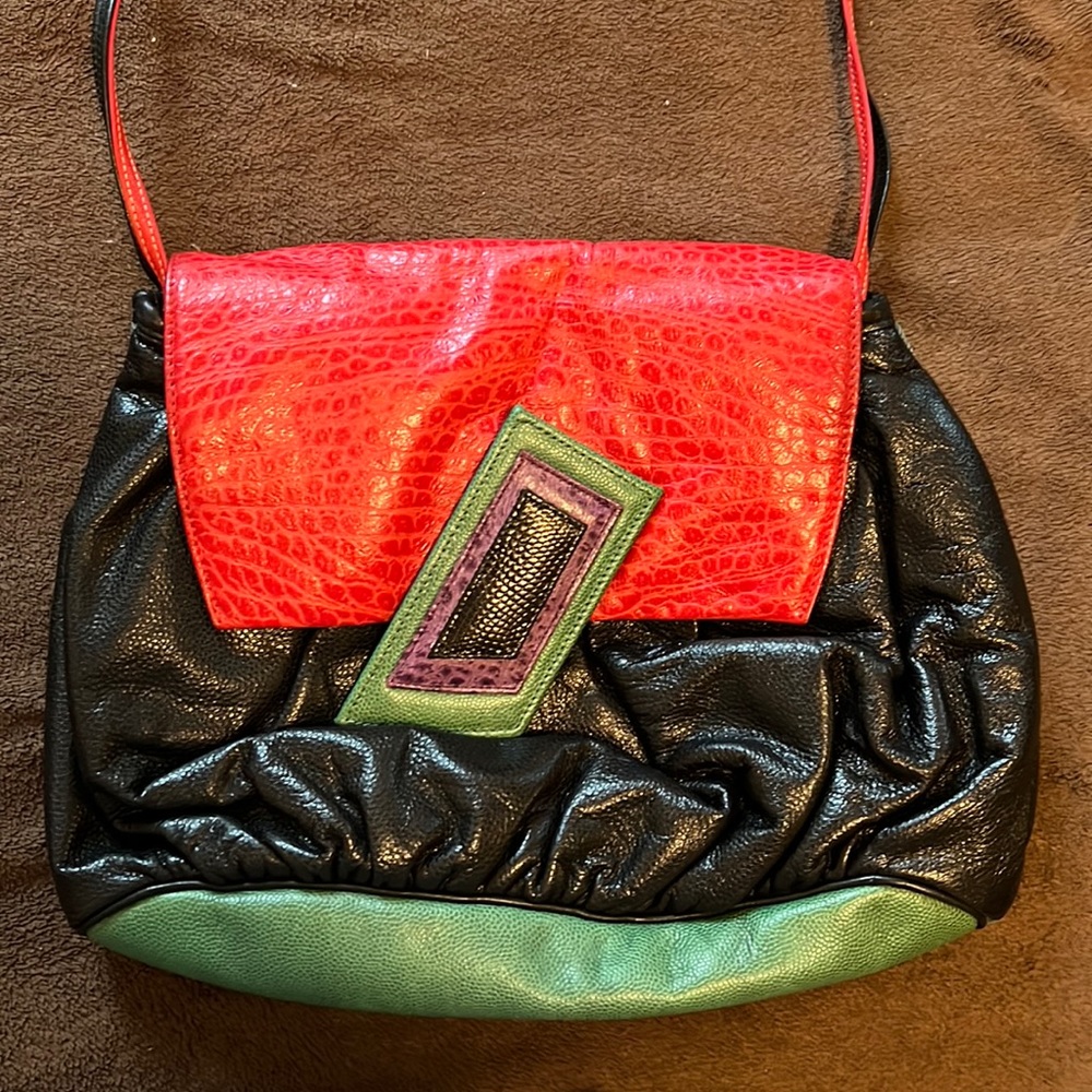 Vintage Sharif Crossbody bag in PERFECT condition!